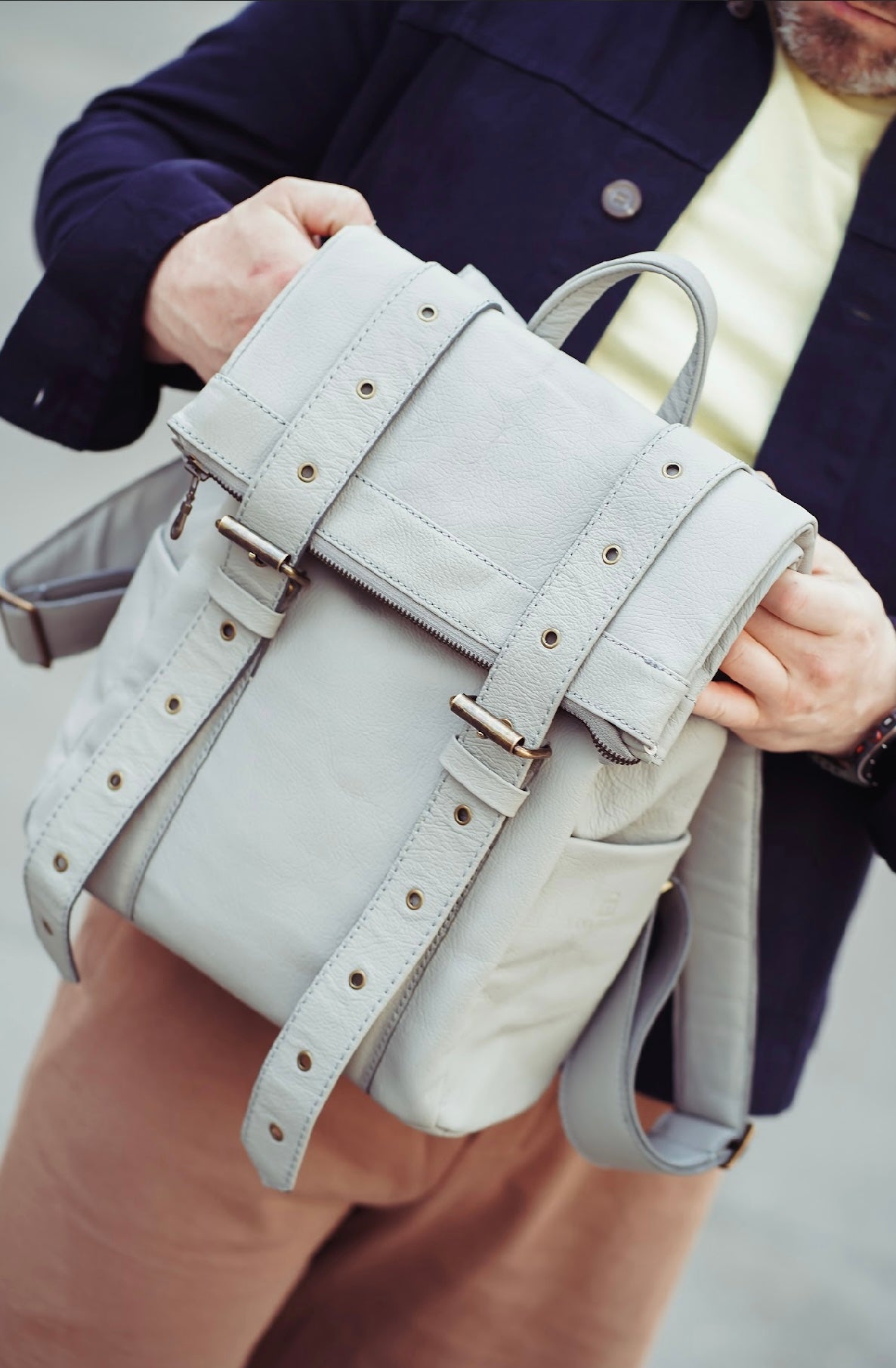 ROLLTOP Rucksack „VALTARA“ aus Leder – Grey