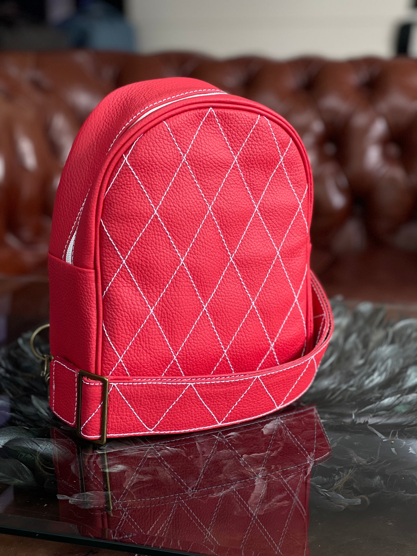 TULA Rucksack aus rotem Leder