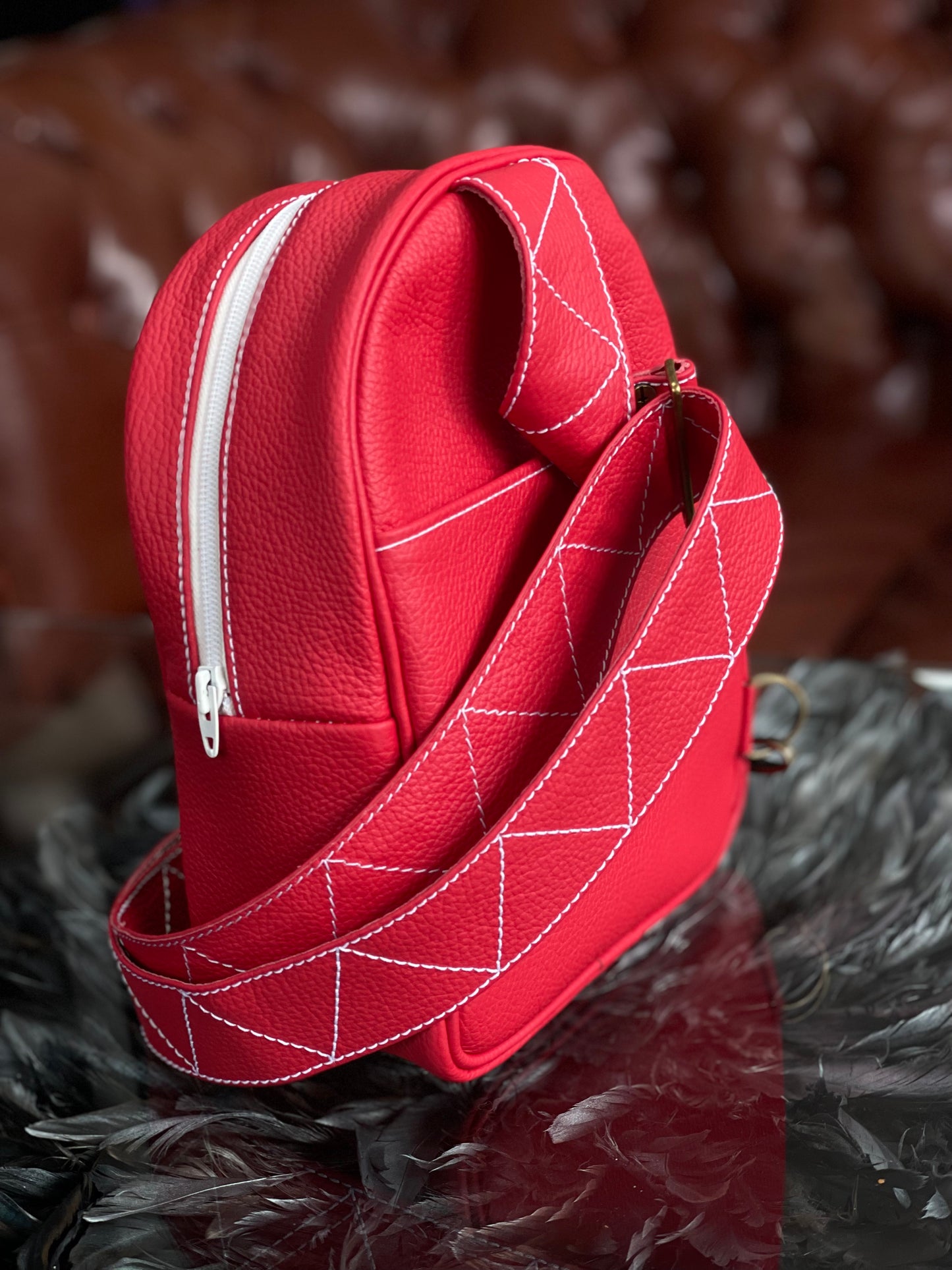 TULA Rucksack aus rotem Leder